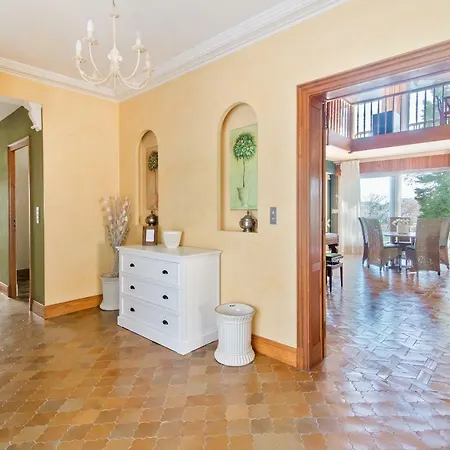 Villa Bakea
